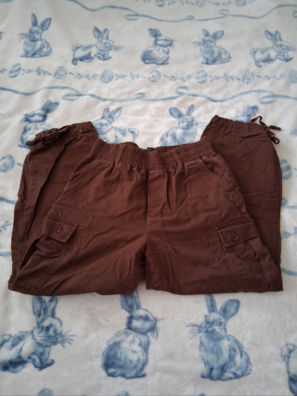 Forever 21 Brown Cargo Pants - Elastic Waist